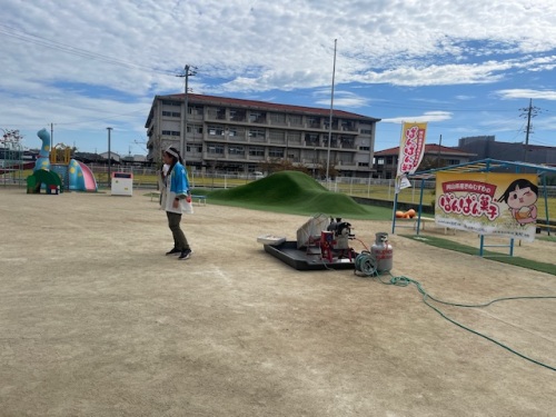 パンパン菓子実演中