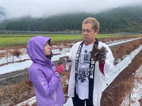 今年の取材も雨。雨男・雨女はどっち？？