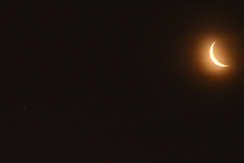 細い月と火星の大接近 | 高松市　ジェネラル・ポチさん