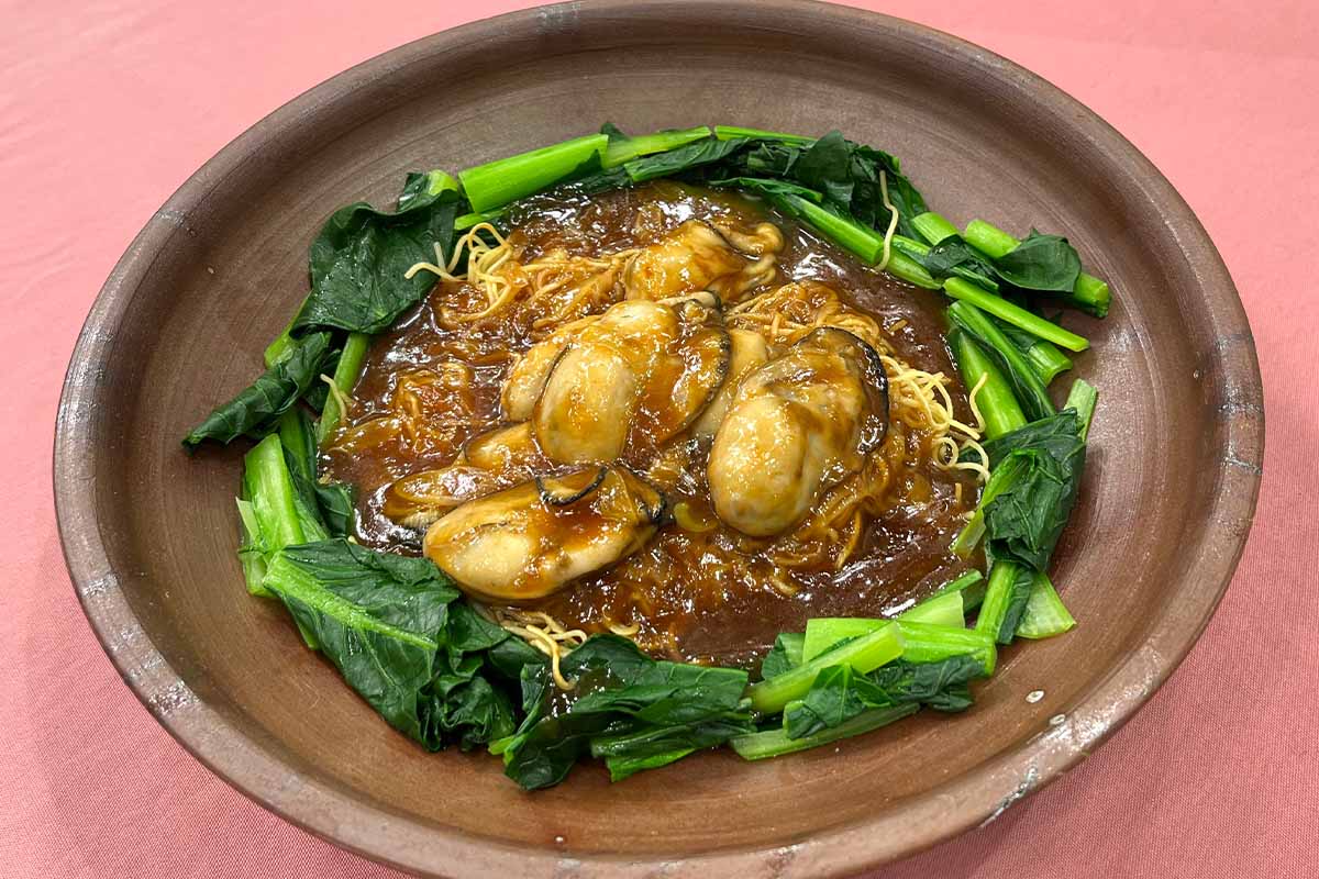 カキと青菜のあんかけ焼きそば